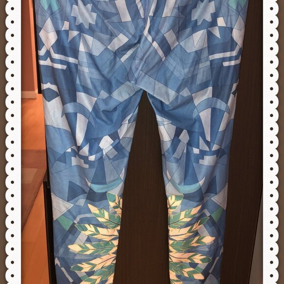 teeki Shards Geometric Stretchy Hot Yoga Pants Leggings High Waist Rise Size S - Picture 3 of 5